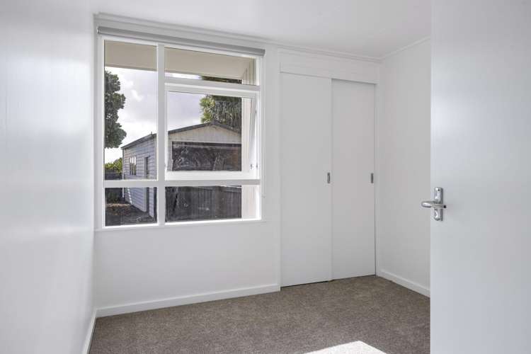 6 Calgher Avenue Waitara_14