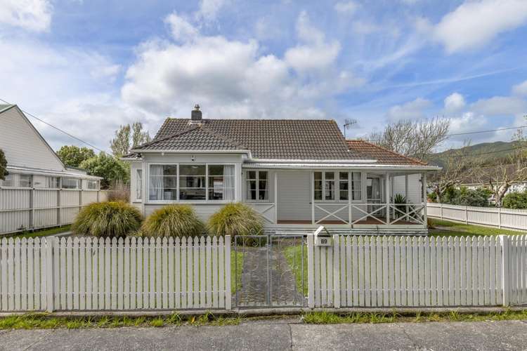 89 Waddington Drive Naenae_33