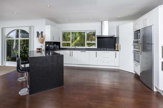 9 Falstone Lane Browns Bay_1