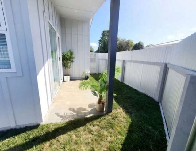 702B Murdoch Road East Akina_1