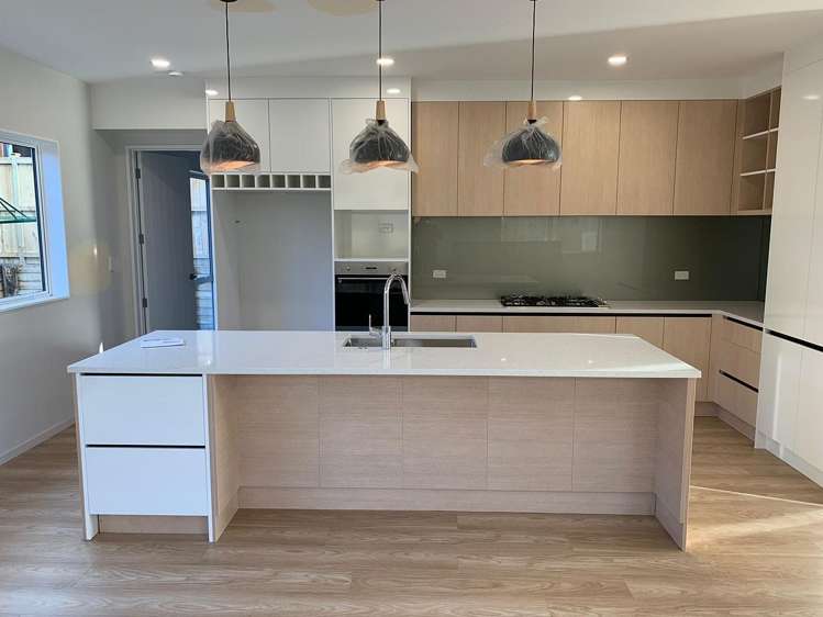 34 Matahae Drive Flat Bush_5