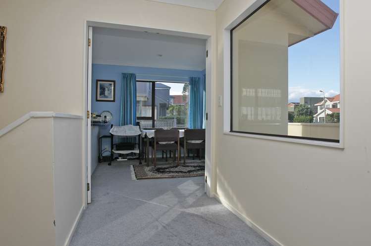 16 Bowes Crescent Strathmore Park_8