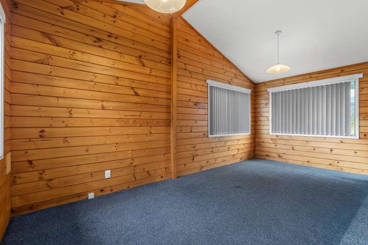 80 Eugenia Rise Totara Heights_11