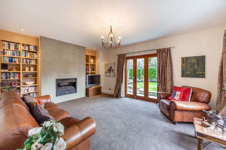 27 Wroxton Terrace Merivale_8