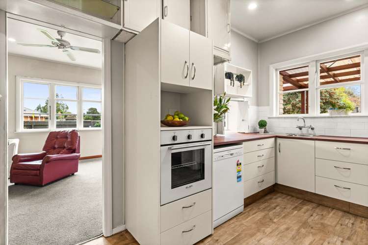 82 Latham Street_2