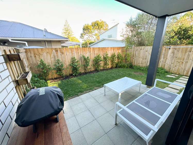 7/12 Enderby Drive Te Atatu Peninsula_7