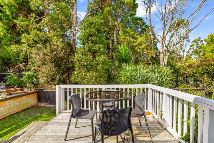 88 Woodlands Park Road Titirangi_6