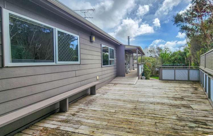 21B Brian Crescent Stanmore Bay_14