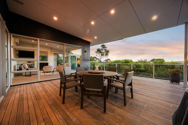104 Shelter Drive Greenhithe_13