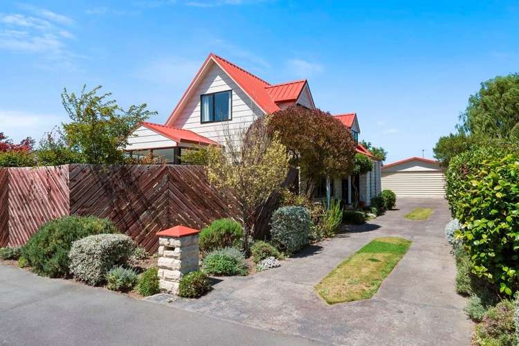 5 Sheraton Place Redwood_0