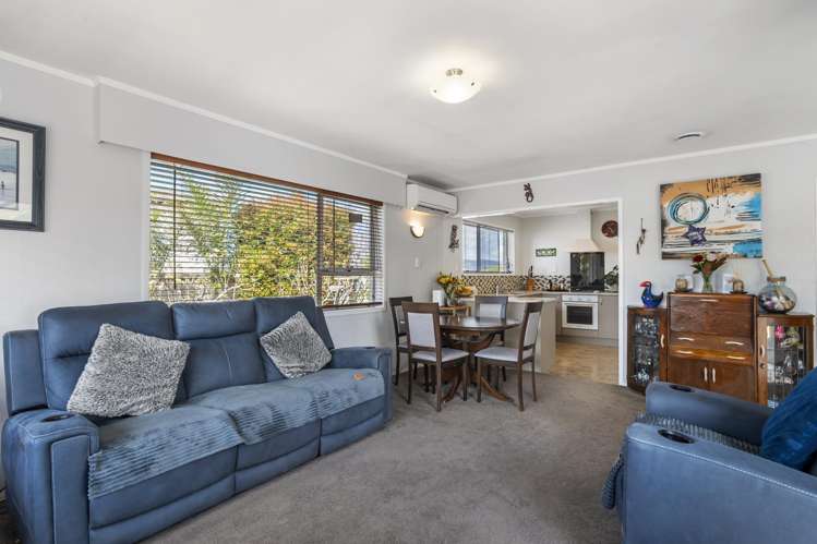 2/38 Blacklock Avenue Henderson_7