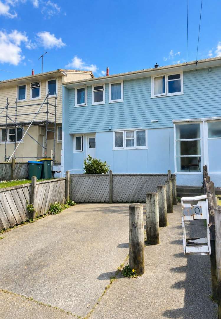 10 Cheshire Street Cannons Creek_14