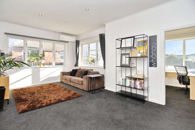 17 Achilles Street Burwood_9