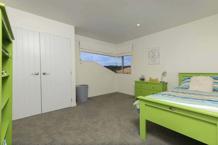 23 George Deane Place Greenhithe_27