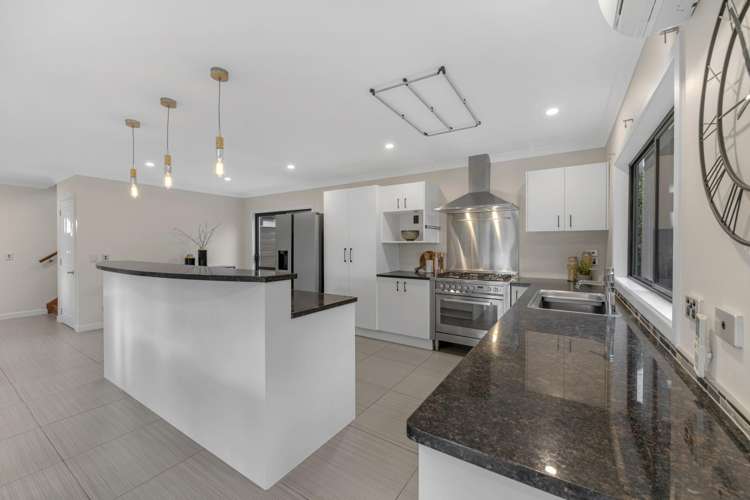 22 Tui Brae Beachlands_11