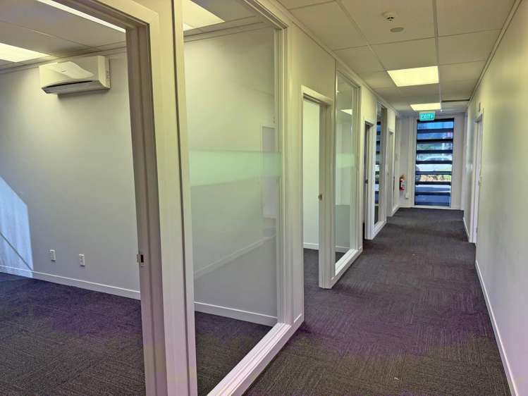 Grnd Floor Cnr/103 Tristram Hamilton Central_3