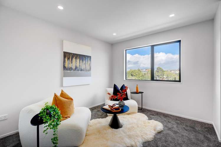 4B Goad Crescent Hillsborough_15