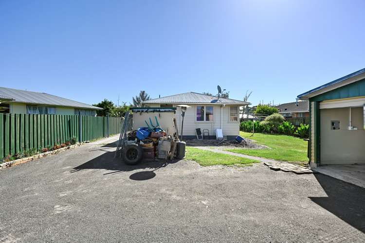 27 Halberg Crescent Chartwell_14