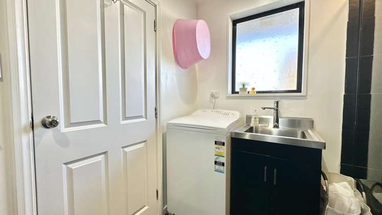 3/260 Moore Street Ashburton_9