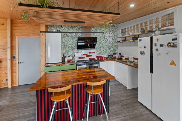 127 Queen Charlotte Drive Havelock_10