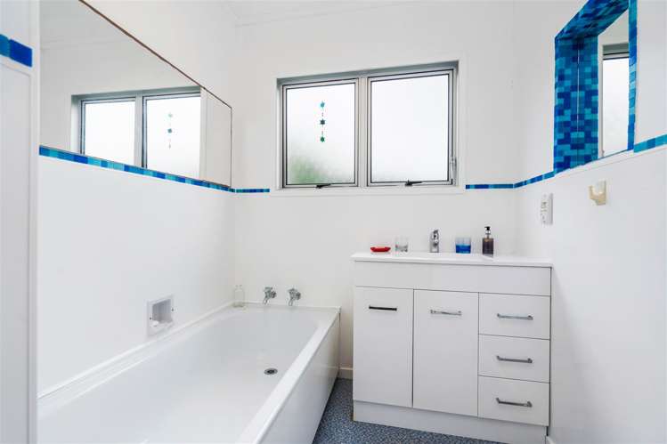 6 Waikaraka Beach Road Tamaterau_14