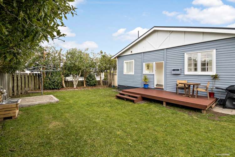 57 Brandon Road Glen Eden_12