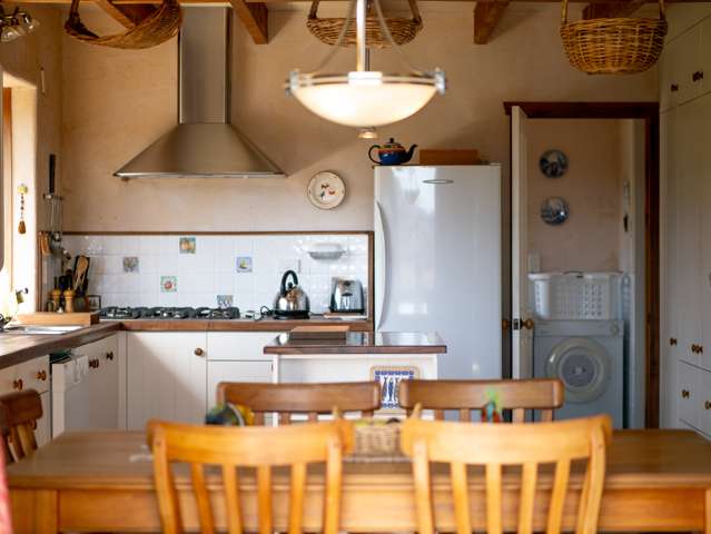18 Lichen Grove Russell_2