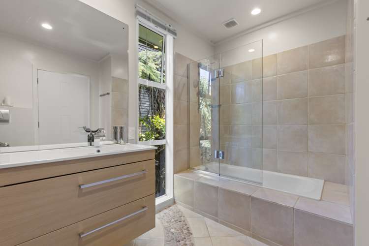 54 Kopiko Road Titirangi_15