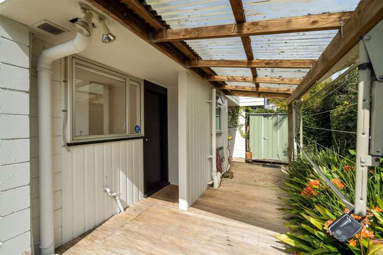 1/1 Cockayne Crescent Sunnynook_13