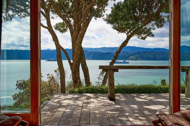 10 and 14 Fortification Road Karaka Bays_33