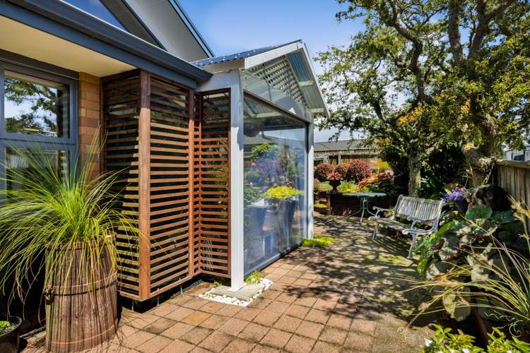 9 Elizabeth Grove Stratford_48