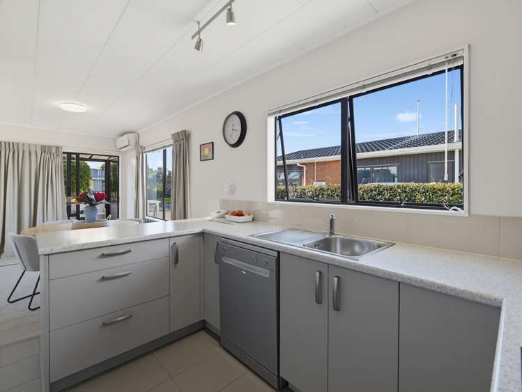 24 Usherwood Crescent Akina_7