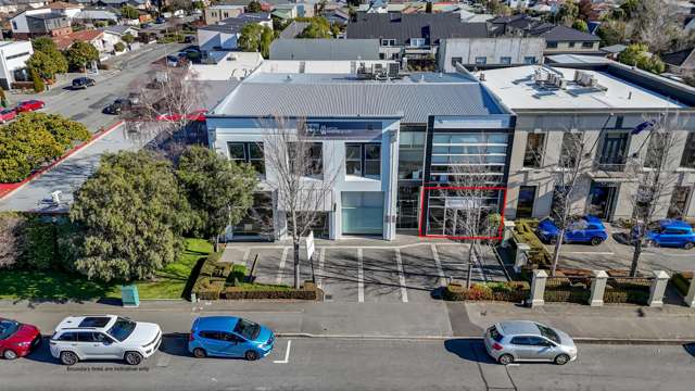 Smart, modern consulting rooms - prime location