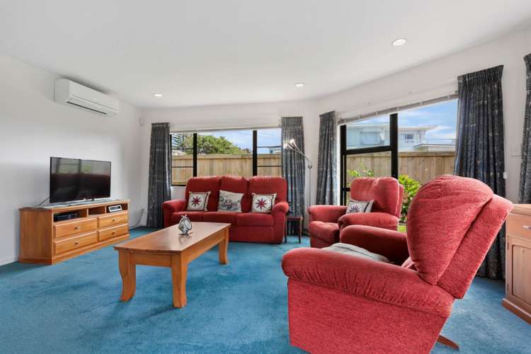 5a Kokiri Street Te Atatu South_6