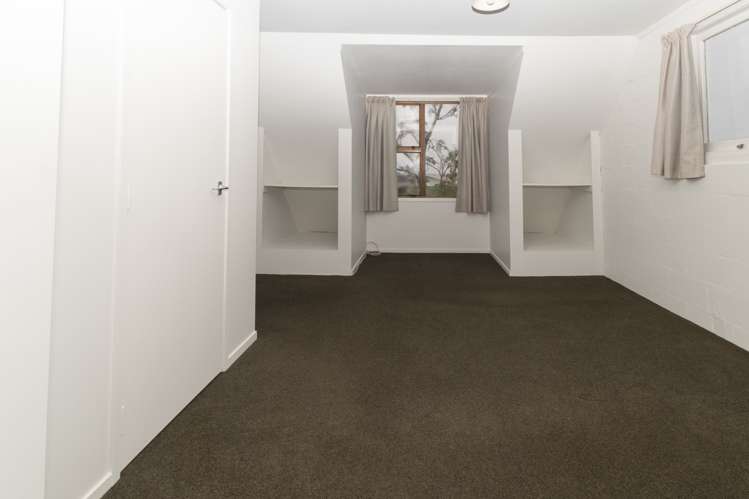 2/256 Don Buck Road 11410_4