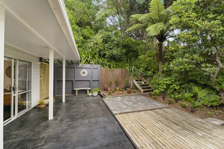 20 Muri Road Pukerua Bay_17