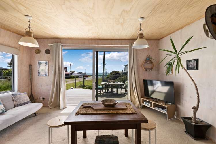 31 Violet Street Riverton_5