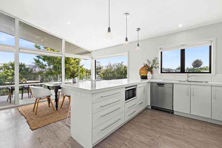 9 Busby Hill Havelock North_2