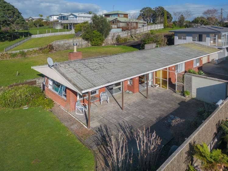 2/1017 Whangaparaoa Road Tindalls Beach_23