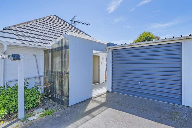 1/30 High Street Leeston_21