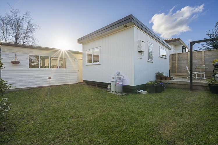 2/21 Gosford Drive Botany Downs_24