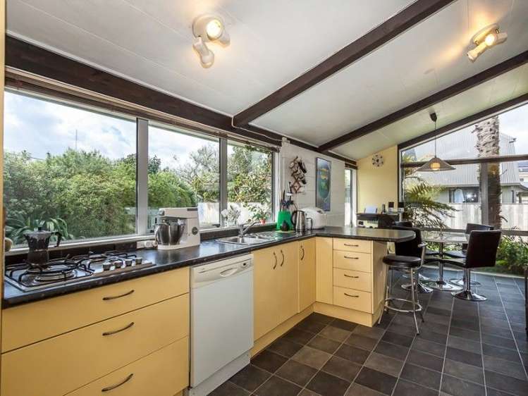 110 Linton Street West End_5