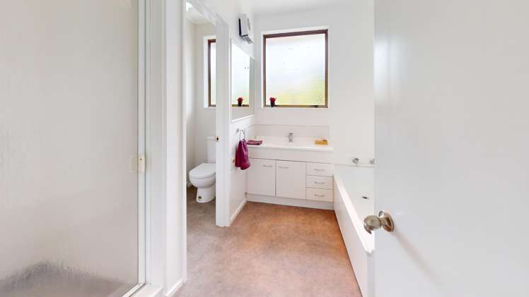 13 Glassey Drive Allenton_9