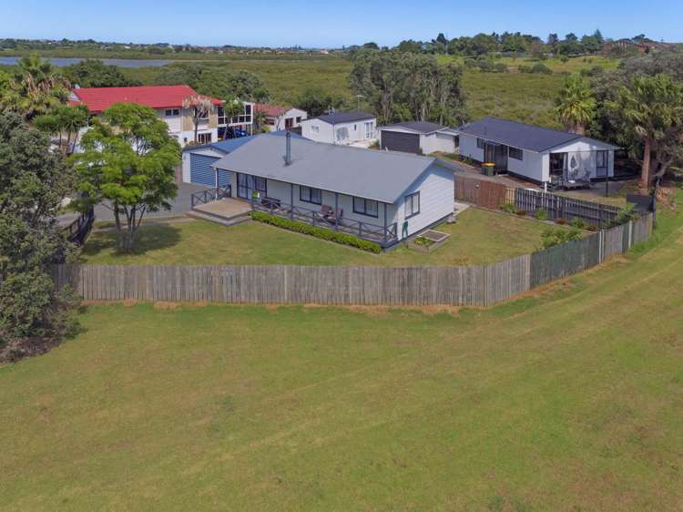 38 Seaward Place Wattle Downs_20