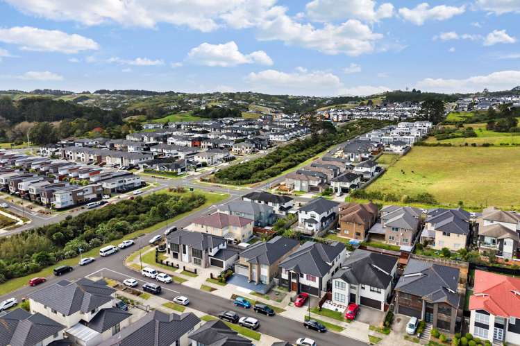 4 Carrygawley Road Flat Bush_34