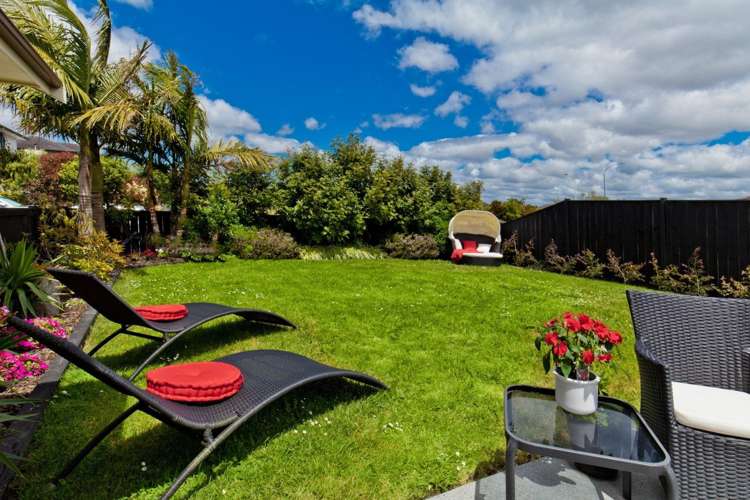 16 Huntington Park Drive Greenhithe_16