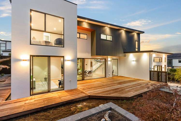 1 Headsail Drive Long Bay_28