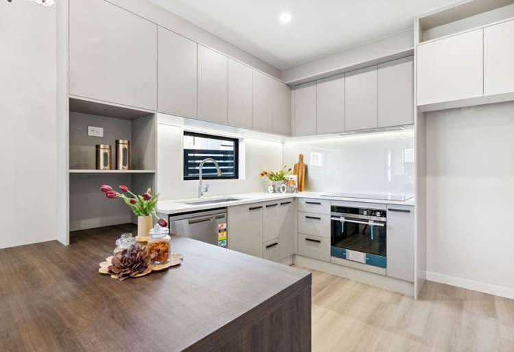 5/9 Bronzewater Drive Silverdale_5