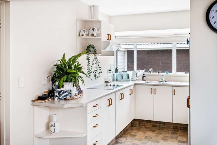 2/38 Maxwell Street Riccarton_4