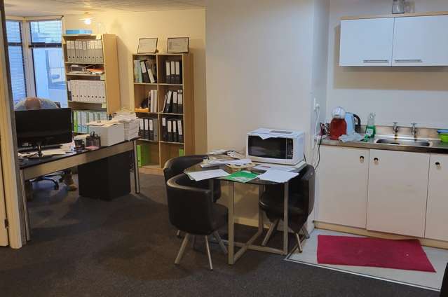 6/21 Poland Road Wairau Valley_3